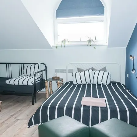Red Emperor Hostel-3