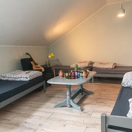 Red Emperor Hostel-2
